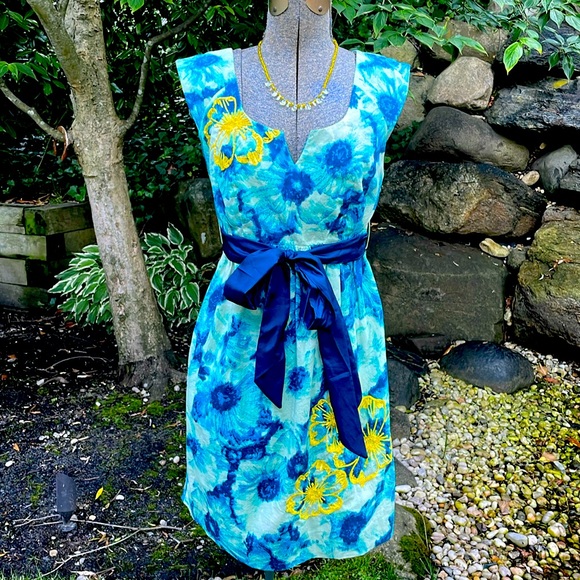 FLOREAT BY ANTROPOLOGIE  BLUE FLORAL / YELLOW SEQUINS SUMMER DRESS - 4P 💙🌸👗 - Picture 2 of 14